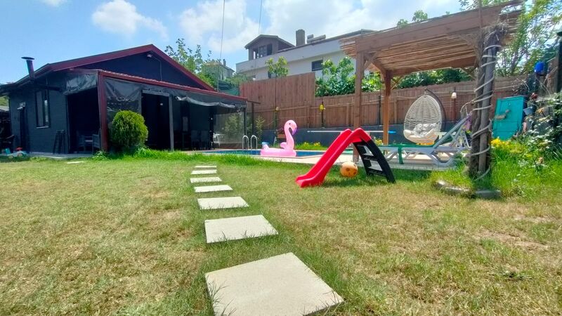 Sakarya Sapanca Hacımercan Mevkii 4 Kişilik Isıtmalı Havuzlu Doğa Manzaralı Tiny House SFR1000-97