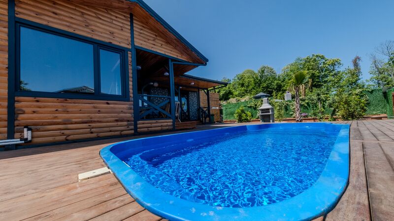 Sakarya Sapanca Nailiye 2 Kişilik Jakuzili Bungalov Göl Manzaralı SFRS1000-100