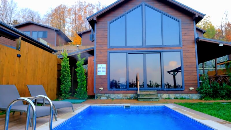 Sakarya Sapanca Uzunkum Mevkii Göl Manzaralı Bungalov SFRS-001